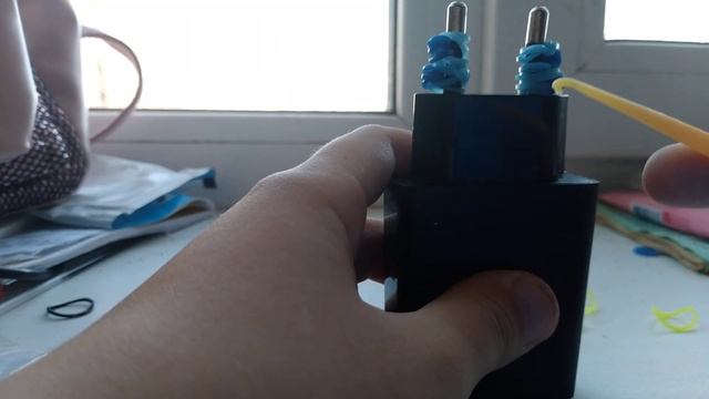 туториал на брелок цветок из резинок. на рогатке без станка.?? смотреть онлайн