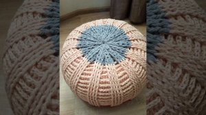 Вязаный пуф из пряжи. Пуф. Вязаный пуф крючком. Обзор вязаного пуфика.