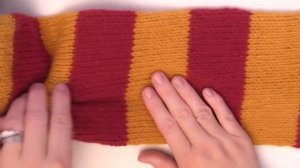 How to Knit a Harry Potter Scarf in Gryffindor Colors
