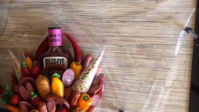 Как сделать съедобный букет из колбасы