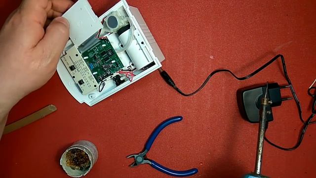 Тонометр Life MP 151F установка гнезда питания. смотреть онлайн