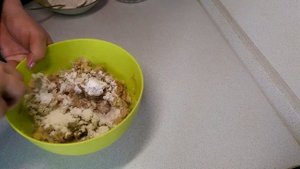 Куриные котлеты на косточке,с картошкой и сыром!