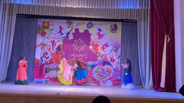 Цыганский танец " А что цыгане делают"