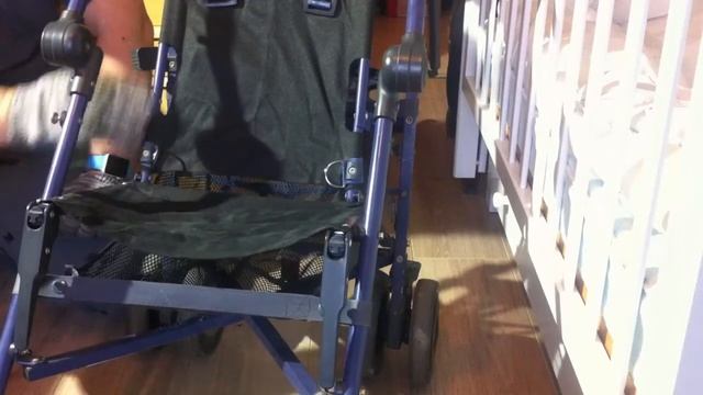 Покупка б/у коляски MacLaren Techno XT / Как правильно самому разобрать и постирать коляску/Смазка. смотреть онлайн