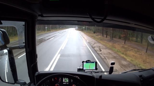 Загрузка рыбой в Клайпеде / Четыре таможенных перехода за рабочую смену. смотреть онлайн