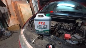 Замена антифриза. Honda Civic 5D (R18A)