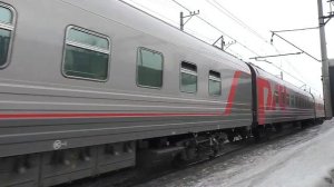 Электровоз ЭП20-008 (ТЧЭ-6) со скорым фирменным поездом _Анапа-Москва_ №011Э Анапа - Москва.