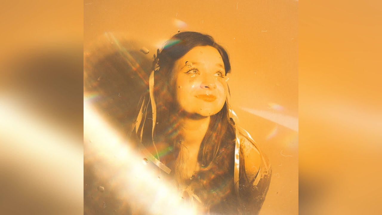 Алёна Швец - «Шампанское» (2024 г ) новинка года !! (4к) смотреть онлайн