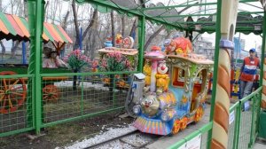 Начали работу аттракционы в городском парке Бердска