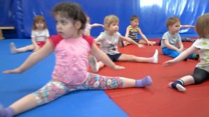 Акробатика, занятие для детей. Детский Спортивный Комплекс StarT. Томск