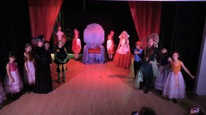 "Королевство кривых зеркал", спектакль театральной студии "Россинка", декабрь 2021