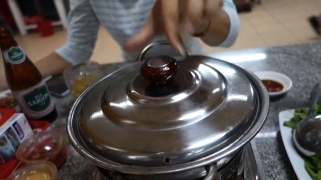 ☭ВЬЕТНАМ #5 - Бухаем с вьетнамцами!!!♨Еда в Нячанге - Суп Фо и морепродукты в разных кафе. смотреть онлайн