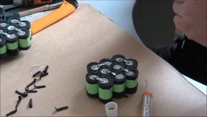 Ремонт АКБ шуруповерта AEG BS 12G