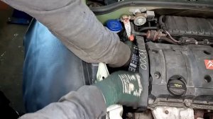 Замена комплекта ГРМ и помпы Citroen C3 1.6 i 16v