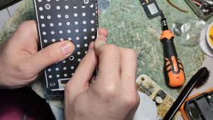Замена экрана Xiaomi Redmi Note 5a как разобрать телефон снять аккумулятор