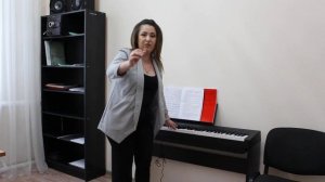 Видео-занятие от руководителя ансамбля "Лазори" Анны Рисс. Тема занятия "Артикуляционная гимнастика