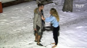 Дом-2: Милена побежала за Лешей по снегу босиком, чтобы забрать свой телефон