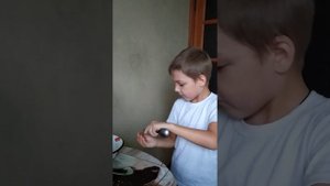 как легко изъять косточки из винограда??#лайфхак #виноград