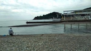 Хоста. Пляж Волна. Прокат качелей. Вход в воду. Чистое ли море?? Где находится?