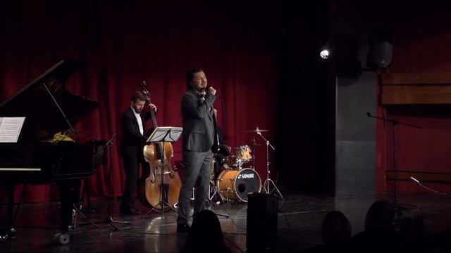 Илья Ушуллу - "Первое апреля" смотреть онлайн