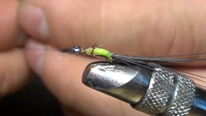 На какую МУШКУ-НИМФУ клюет ЗИМОЙ ХАРИУС!!!(БОМБА-ЛИМОНКА)