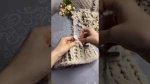 Шапка с отворотом узором резинка из Alize Puffy Fine