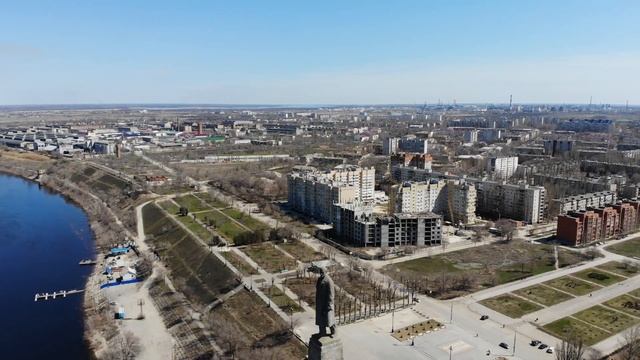 Самый большой в мире памятник Ленина - Волгоград!
