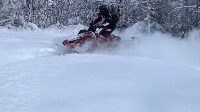 Райдеры на снегоходах 2020 смотреть онлайн