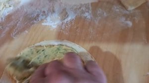 Что приготовить из гороха? Попробуйте лепешки и пюре...