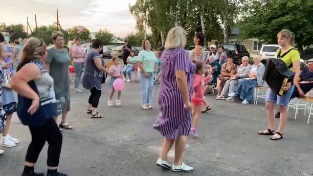 Пляски с частушками под гармошечку
