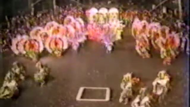 1987 Golden Crown Fancy Brigade "Hibiscus Dudes & Their Hothouse Beauties" - 3rd Place смотреть онлайн