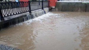 Крым под водой! Потоп в Керчи! Сильный ливень в Керчи затопил центр города! 4 k видио(4k video)