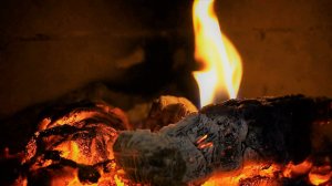 Тихий вечер у камина