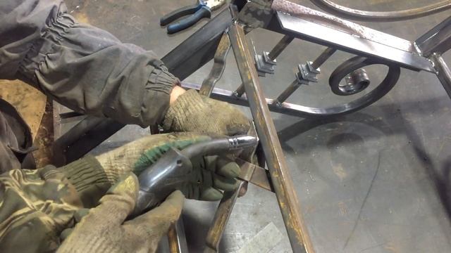 ЛАВОЧКА СВОИМИ РУКАМИ (холодная ковка) смотреть онлайн