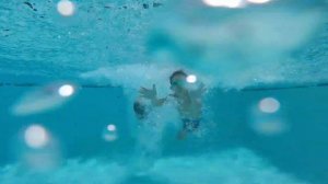 THE AMAZING DANICA AND DYLAN JUMP INTO THE DEEP END AND SWIM UNDER WATER WITH THEIR EYES OPEN