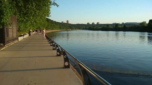 Прогулка в парк - Прогулка по парку Фили летом. смотреть онлайн