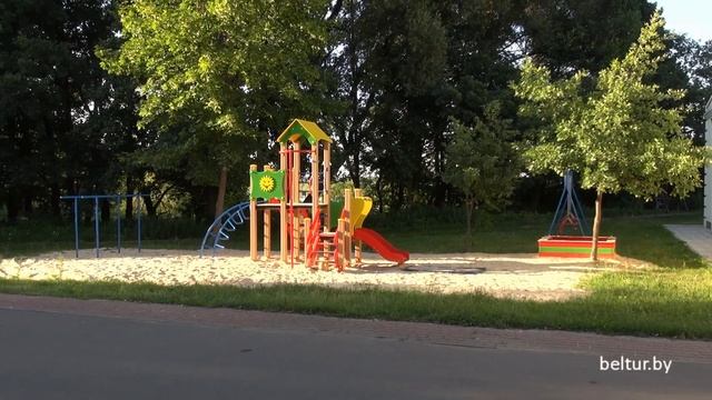 Гостиничный комплекс Вишневый сад - детская площадка, Отдых в Беларуси смотреть онлайн