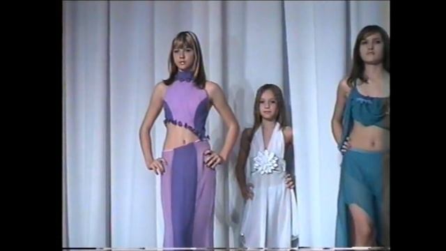Дефиле Юных Моделей #4 / Defile Young Models #4 / Contaminad Jóvenes Modelos #4
