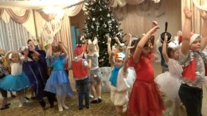 Скоро Новый год (вход)/Дуэт sms-ки