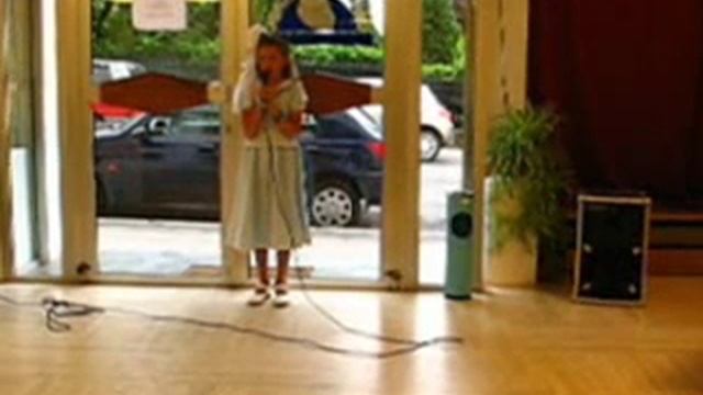 Melanie Heynsbroek читает стихотворение Пушкина