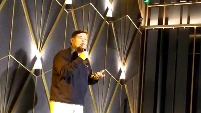 Элвис Пресли "If I cant help falling in love with You" смотреть онлайн