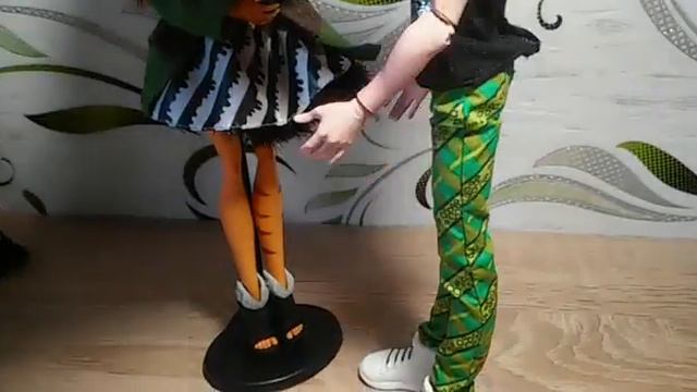 Клип "Между нами тает лед" стопмоушен монстр хай смотреть онлайн