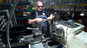 Простая работа для 4-х кулачкового патрона.