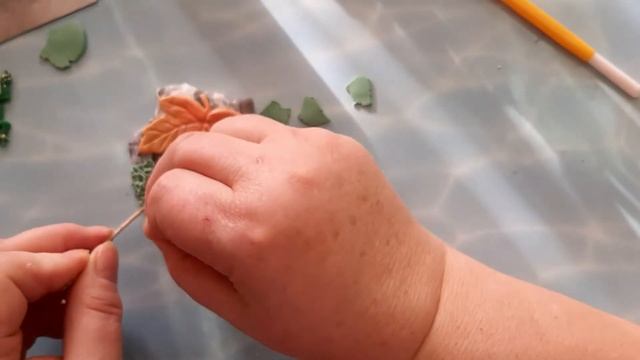 Мастер-класс «Уральский сказ» — Изготовление броши из полимерной глины.». Часть 2 смотреть онлайн