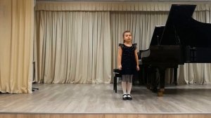 Карханина Ульяна, фортепиано, комп. У. Гиллок «Брызги в ручье» ТриУмф.mp4