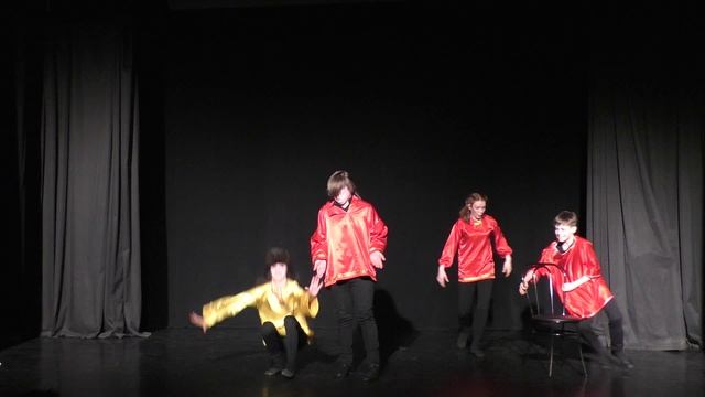 Странные песни в больной голове. Спектакль Эстрадной студии "Фантазматика"