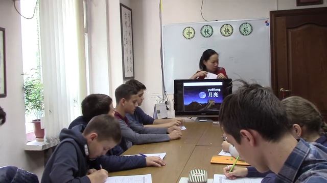 29.09.2018 г. Разговорный клуб для школьников. Часть 1. смотреть онлайн