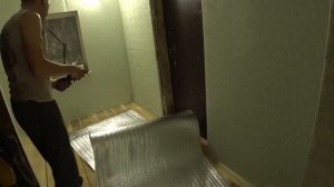 клеим обои в прихожей/ доделываем шкаф/ чебуреки