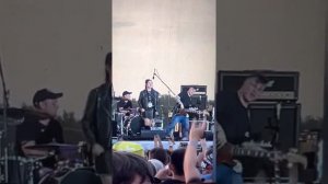 Дочь Юрия Хоя, поёт песни Сектор Газа в Воронеже 3 часть….