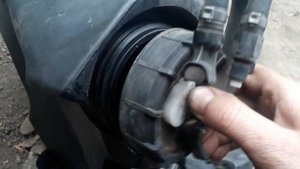 BMW k1200 снятие бензонасоса